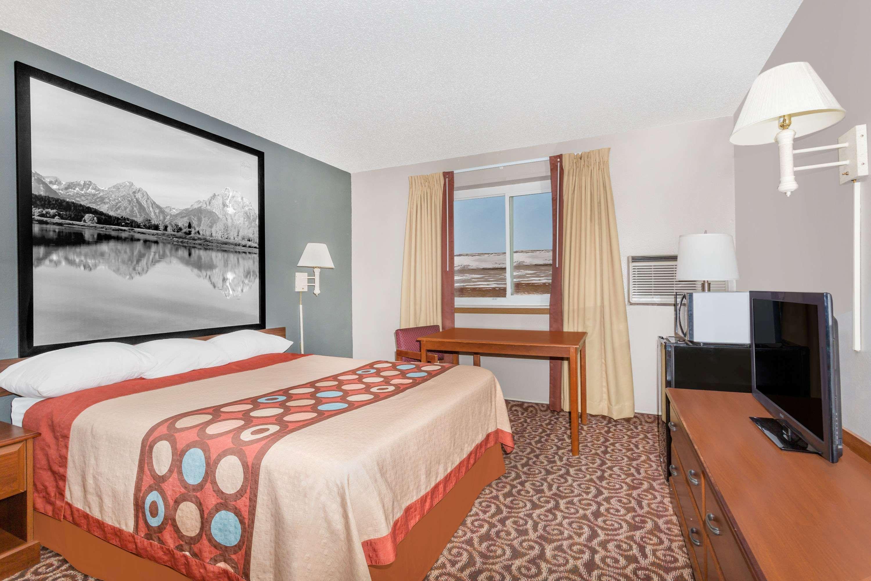 Super 8 By Wyndham Gillette Hotel Exterior foto